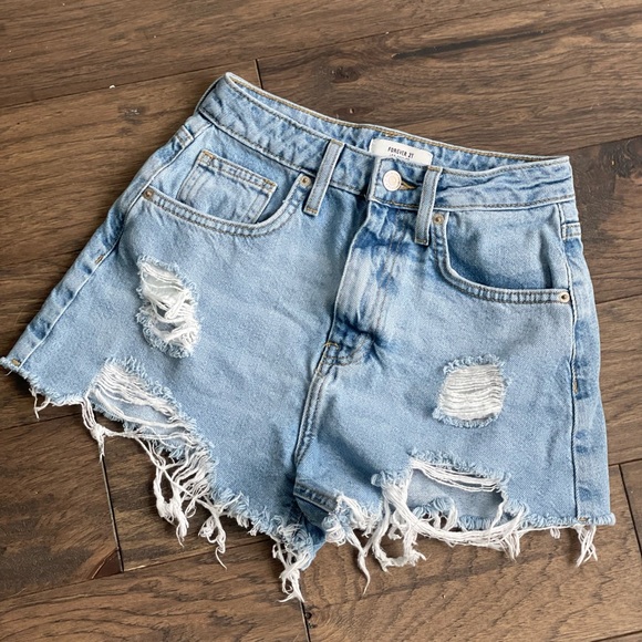 Forever 21 Pants - Forever21 sz 25 light denim deconstructed high waist jean shorts